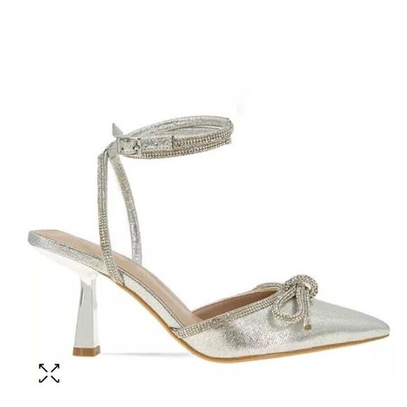 BCBG Idly Crystal Bow Ankle Strap Heel Rhinestone Size 9 NEW Pointed Toe Pump - Picture 2 of 12